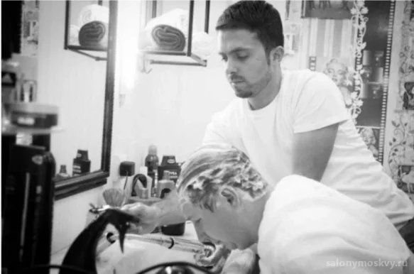 Мужская парикмахерская Barbershop фото 3